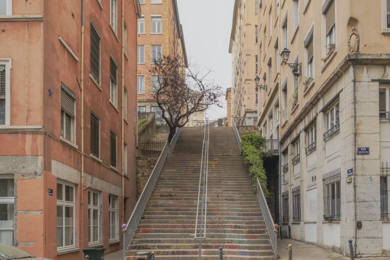 Devis rénovation de menuiseries dans un appartement canut à Lyon 4 Croix-Rousse